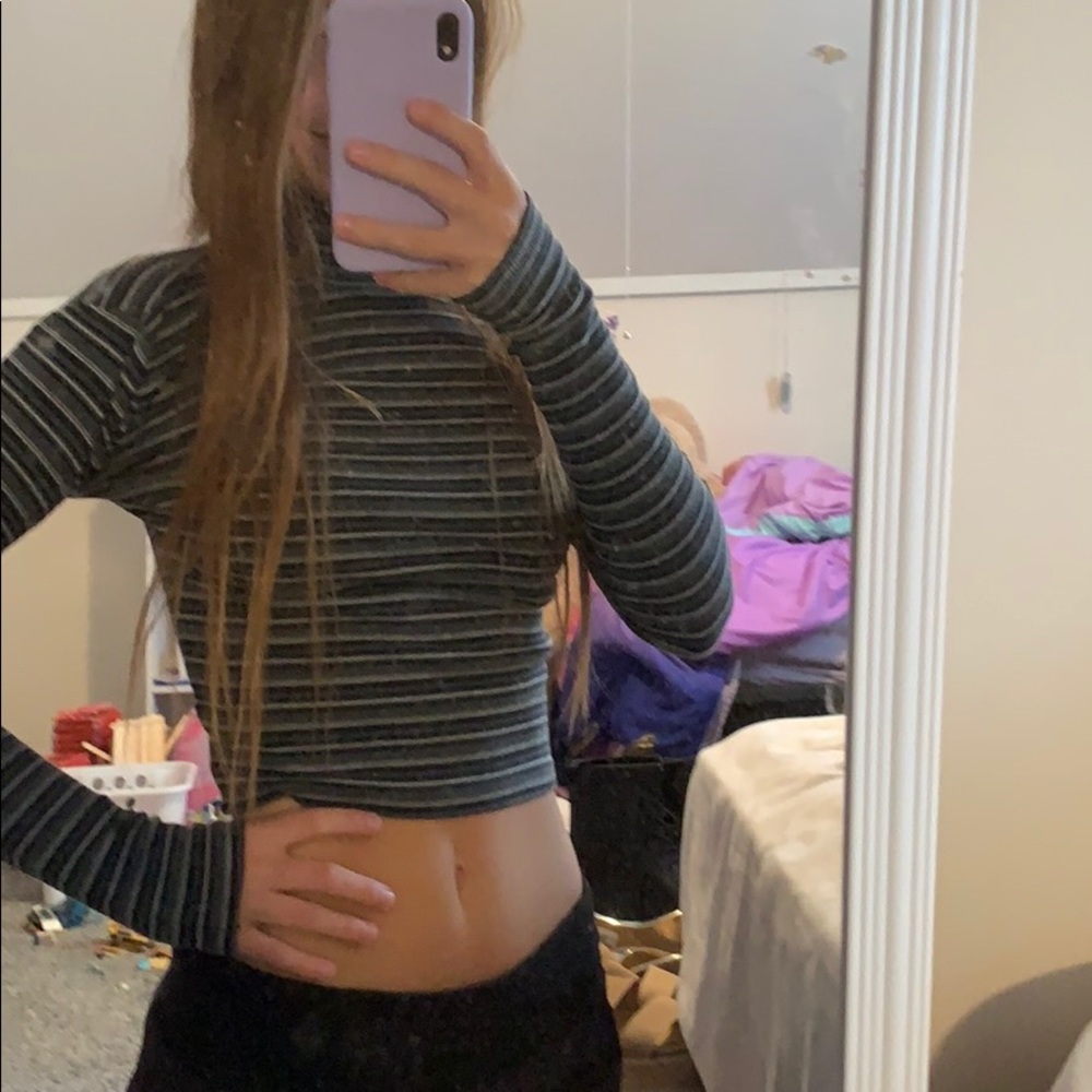 brandy Melville turtleneck